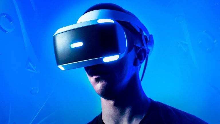 PlayStation 4 VR llega este verano