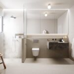 Cuarto de baño con regadera